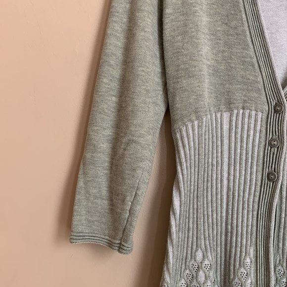 Anthropologie Rosie Neira Brunswick Gray 3 button Cardigan Size Medium - Picture 3 of 7